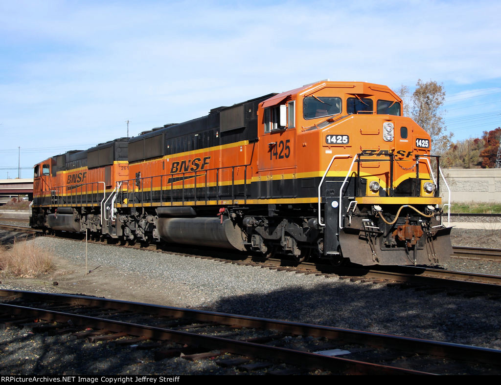 BNSF 1425